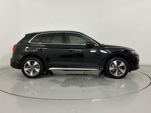 Used 2023 Audi Q5 2.0T Premium Plus w/ Premium Plus Package AWD/4WD image 8