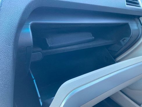 Used 2013 Ford Explorer XLT image 12