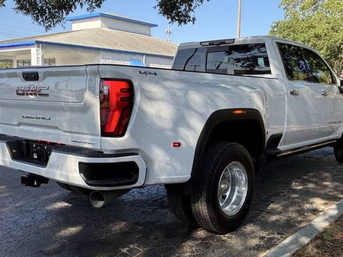 Used 2025 GMC Sierra 3500 Denali w/ Denali Reserve Package AWD/4WD image 10