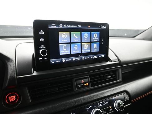 Used 2025 Honda Pilot TrailSport image 17