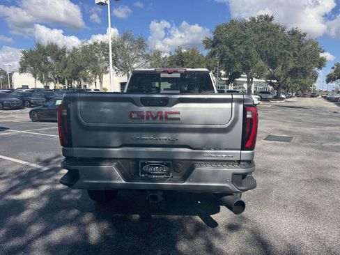 Used 2025 GMC Sierra 2500 Denali w/ Denali Reserve Package image 5