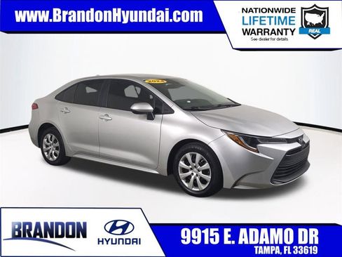 Used 2024 Toyota Corolla LE FWD image 1