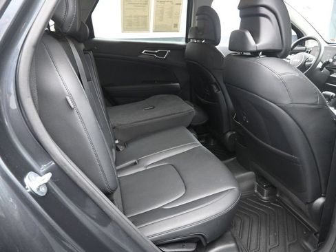 Used 2024 Kia Sportage EX FWD image 24