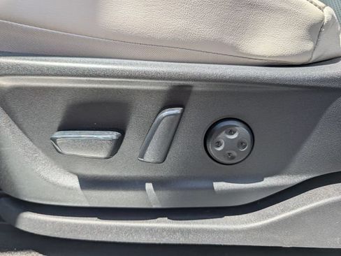 Used 2024 Nissan Ariya AWD image 16