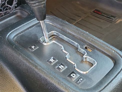 Used 2016 Jeep Wrangler Sport image 23