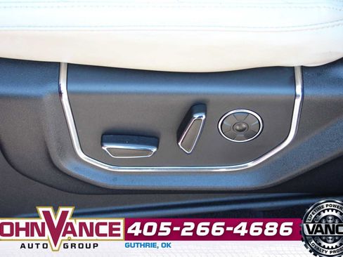 Used 2021 Ford Expedition Platinum AWD/4WD image 26