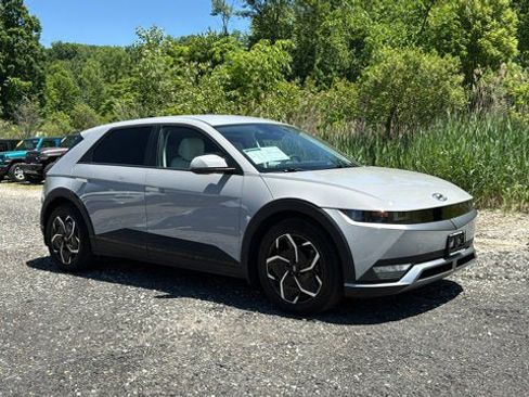 Used 2023 Hyundai Ioniq 5 SEL AWD/4WD image 2