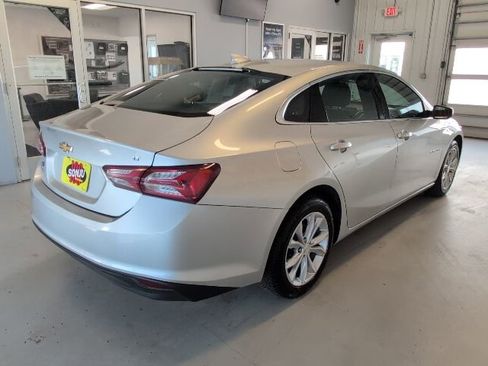 Used 2022 Chevrolet Malibu LT FWD image 5