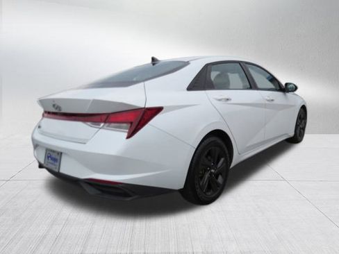 Used 2021 Hyundai Elantra SEL image 8