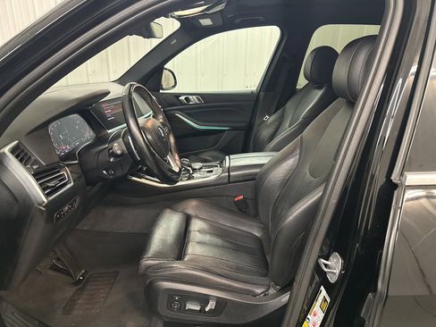 Used 2019 BMW X5 xDrive40i w/ Convenience Package image 11