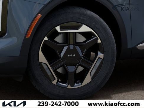New 2026 Kia Sportage S AWD/4WD image 9