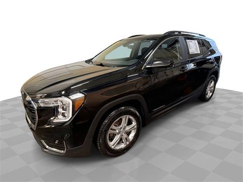 Certified 2022 GMC Terrain SLE w/ Driver Convenience Package image 1