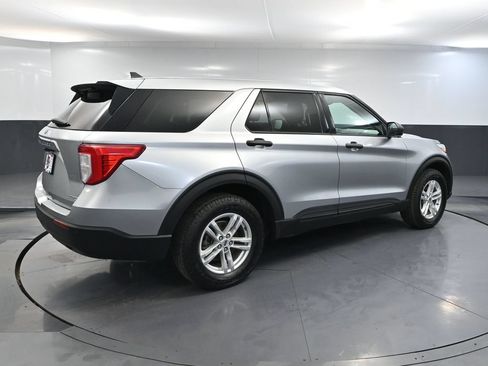 Used 2022 Ford Explorer 4WD image 5