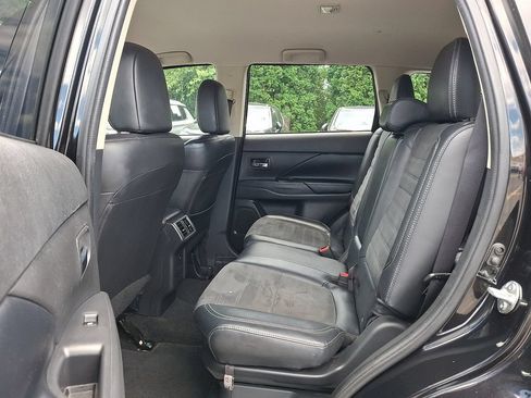 Used 2019 Mitsubishi Outlander SE AWD/4WD image 11