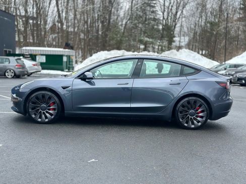Used 2023 Tesla Model 3 Performance image 3