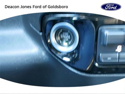 Used 2023 Chevrolet Silverado 1500 ZR2 image 26