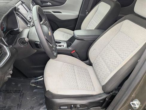 Used 2023 Chevrolet Equinox LT image 15