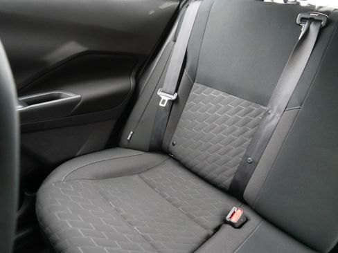 Certified 2024 Nissan Kicks SV image 12