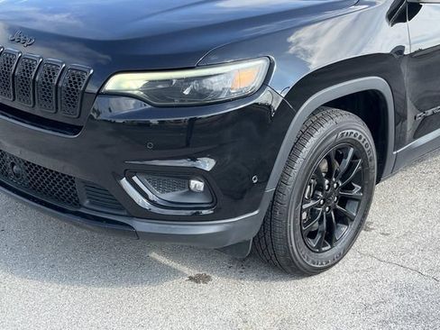 Used 2023 Jeep Cherokee Altitude Lux AWD/4WD image 12