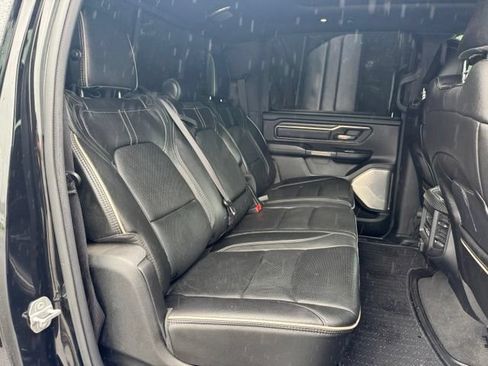 Used 2020 RAM 1500 Limited w/ Black Appearance Package AWD/4WD image 30