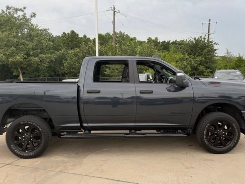Used 2025 RAM 2500 Big Horn AWD/4WD image 5