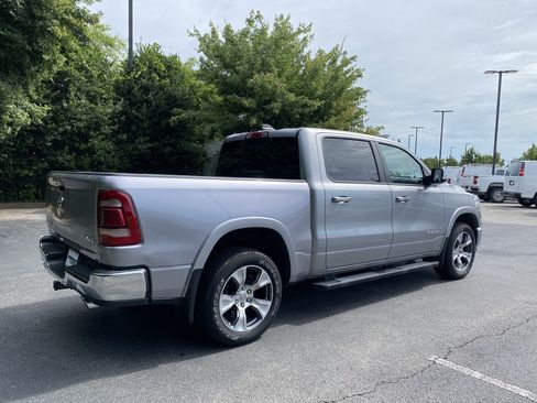 Used 2022 RAM 1500 Laramie AWD/4WD image 9