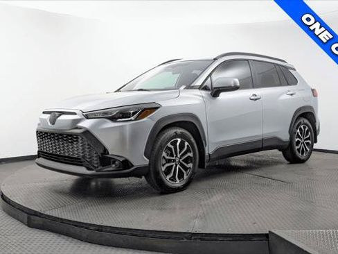 Used 2023 Toyota Corolla Cross AWD Hybrid image 2