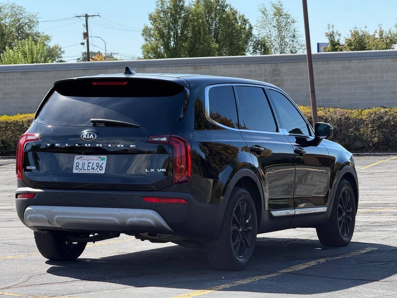 Used 2020 Kia Telluride LX AWD/4WD image 5