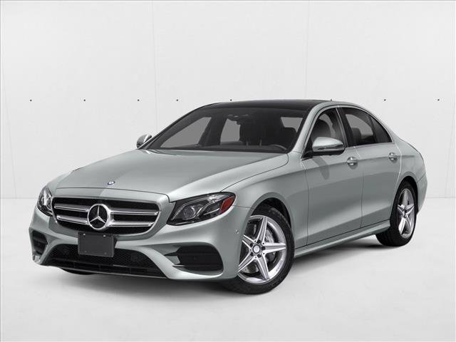 Used 2017 Mercedes-Benz E 300 4MATIC image 1