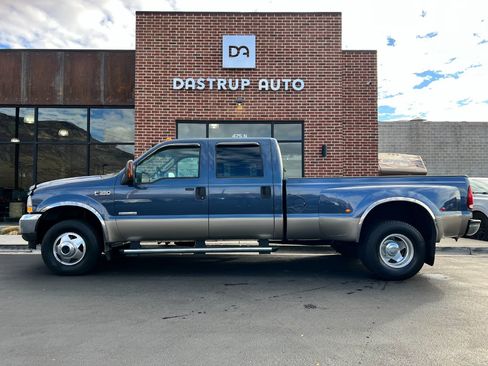Used 2004 Ford F350 Lariat image 3