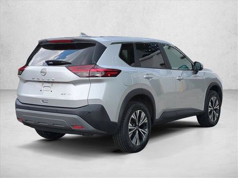 Used 2023 Nissan Rogue SV AWD/4WD image 5