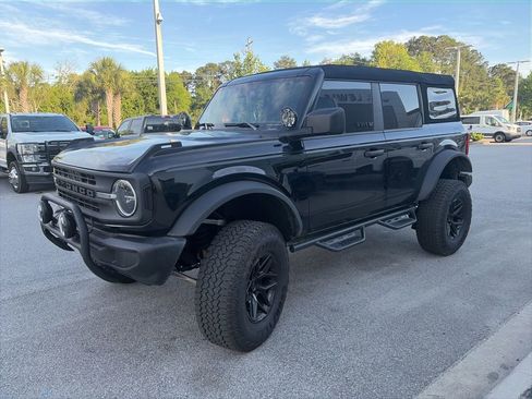 Used 2025 Ford Bronco 4-Door w/ Sasquatch Package AWD/4WD image 3