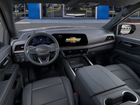 New 2026 Chevrolet Suburban LT AWD/4WD image 15