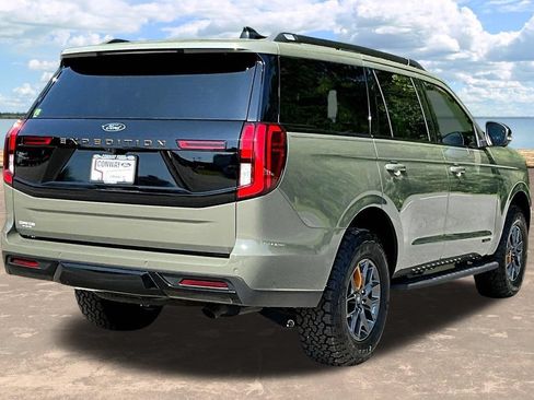 Used 2025 Ford Expedition Tremor AWD/4WD image 8