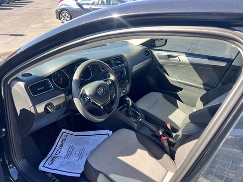 Used 2018 Volkswagen Jetta S FWD image 9