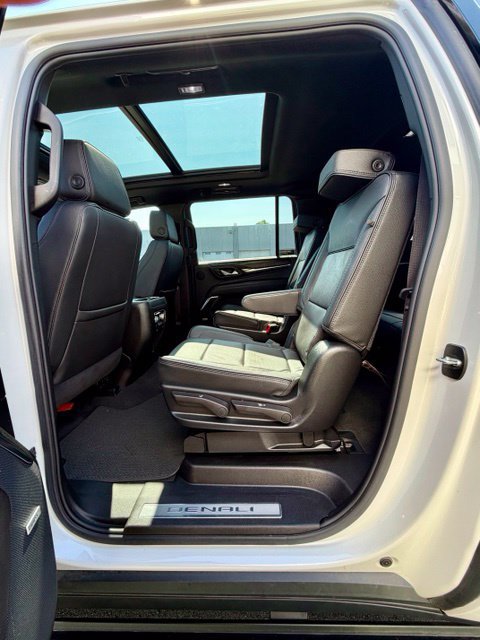 Certified 2024 GMC Yukon XL Denali AWD/4WD image 32