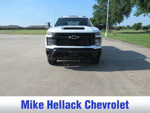 New 2026 Chevrolet Silverado 2500 Custom w/ Custom Value Package AWD/4WD image 2