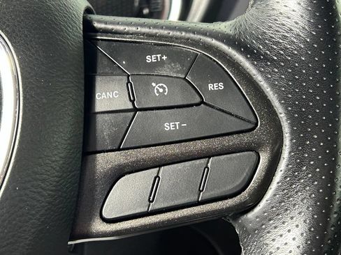 Used 2021 Dodge Challenger R/T Scat Pack RWD image 25