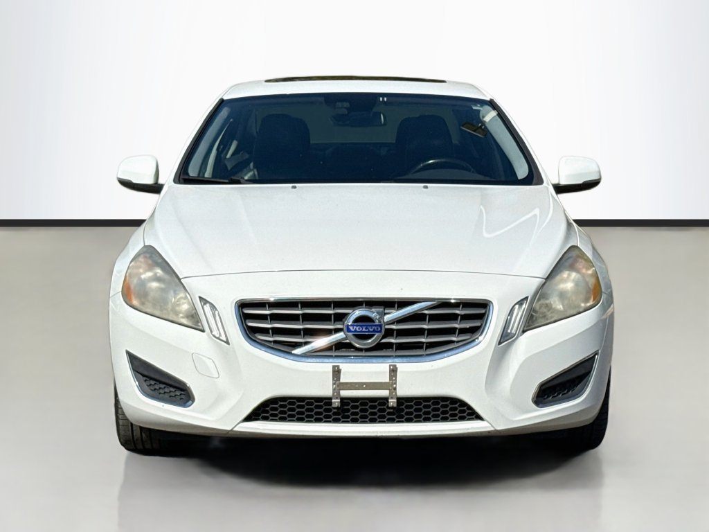 Used 2012 Volvo S60 T5 FWD image 2