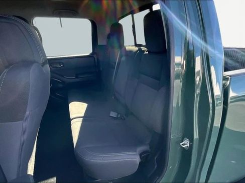 Used 2023 Nissan Frontier SV w/ Graphics Package image 16