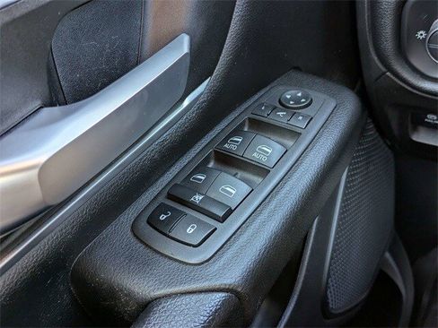 Used 2022 RAM 1500 Big Horn image 25