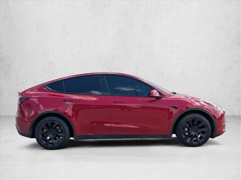 Used 2022 Tesla Model Y Long Range AWD/4WD image 4