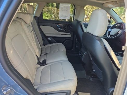 Used 2025 Lincoln Corsair Reserve w/ Equipment Group 202A image 16