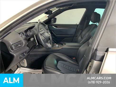 Used 2021 Maserati Levante S GranLusso image 8