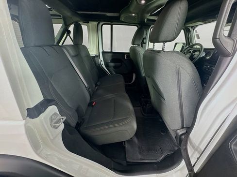 Used 2025 Jeep Wrangler Sport S image 30