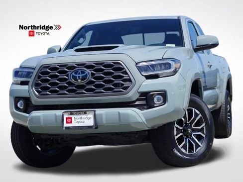 Used 2023 Toyota Tacoma TRD Sport w/ Technology Package AWD/4WD image 1