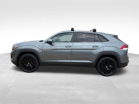 Used 2024 Volkswagen Atlas Cross Sport SE AWD/4WD image 2