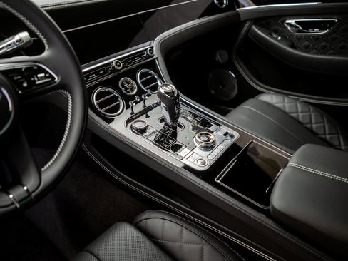 Used 2022 Bentley Continental GT AWD/4WD image 16