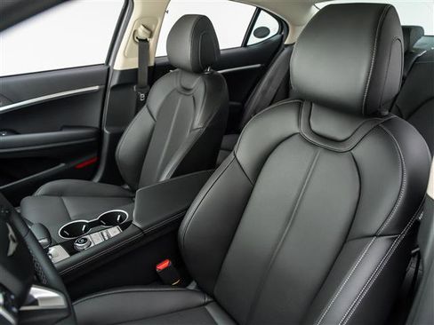 New 2026 Genesis G70 2.5T image 16