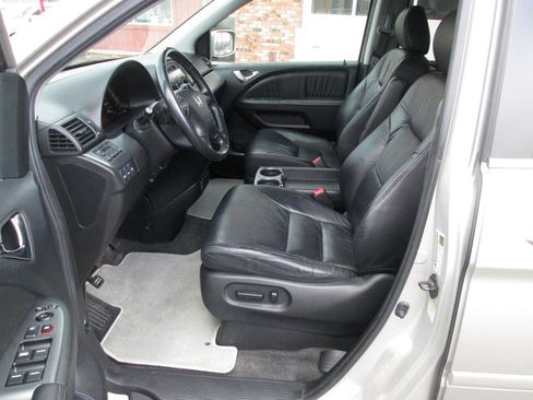 Used 2005 Honda Odyssey Touring image 3